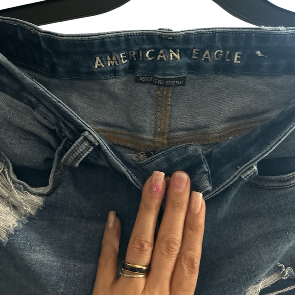 American Eagle Outfitters Women's Distressed Blue Jeans - Picture 4 of 4